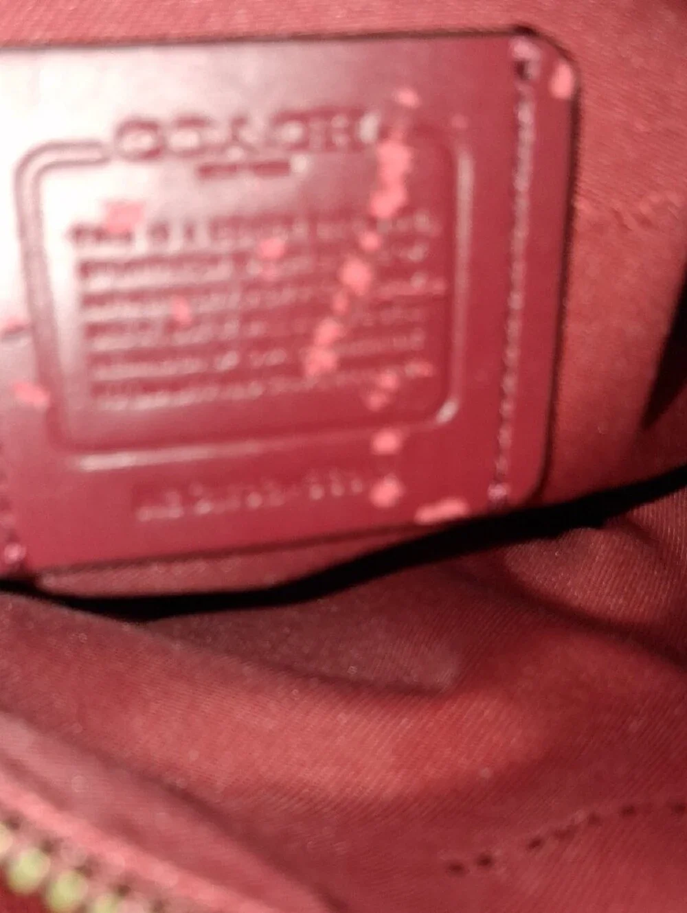 Coach Pebbled Leather Crossbody Shoulder Bag in Wine. sz 12wx8l